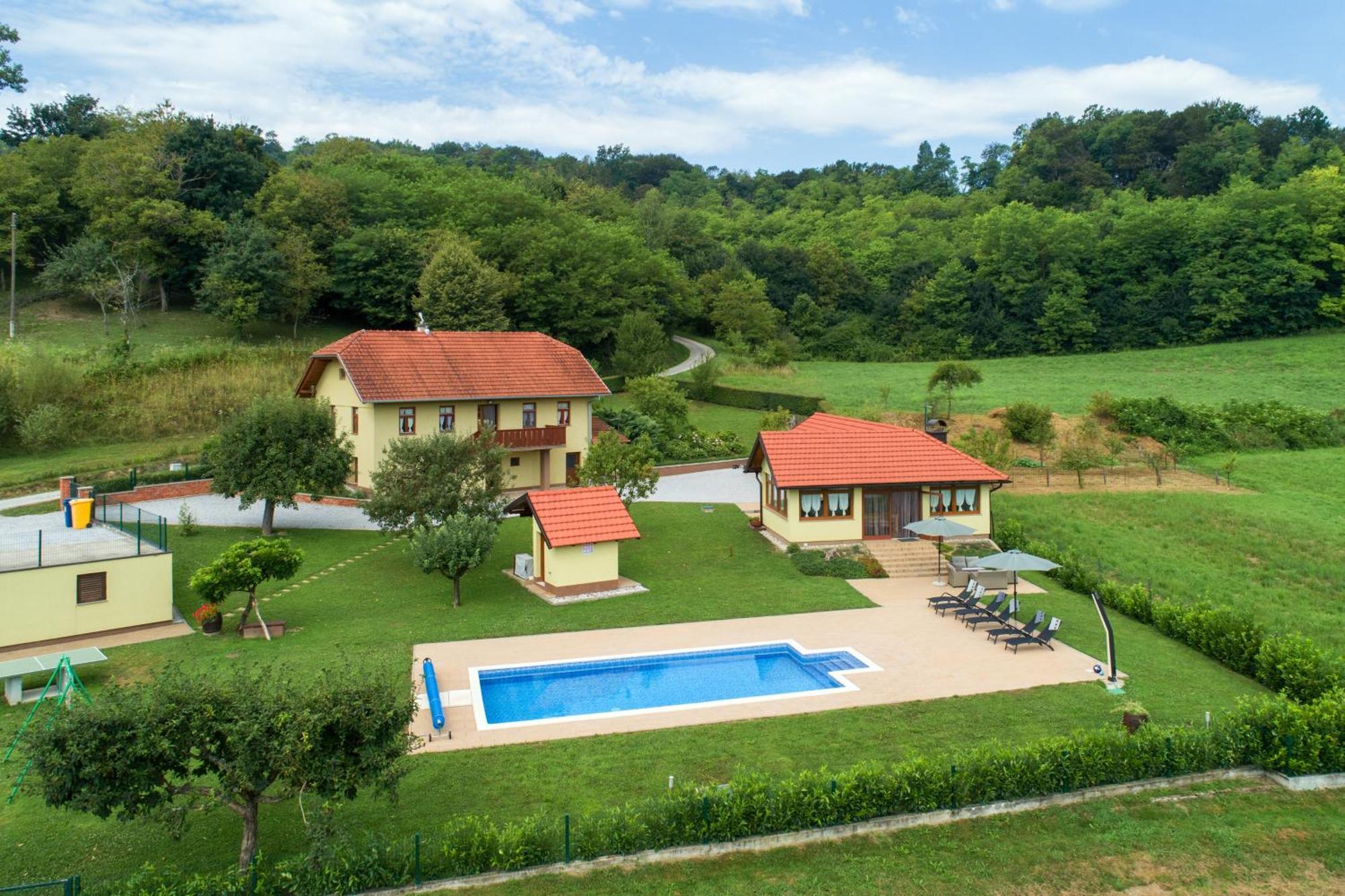 Ruralna Kuca 'Villa Zagorka' Za Odmor Sa Bazenom I Bocalistem Donja Pacetina Dış mekan fotoğraf