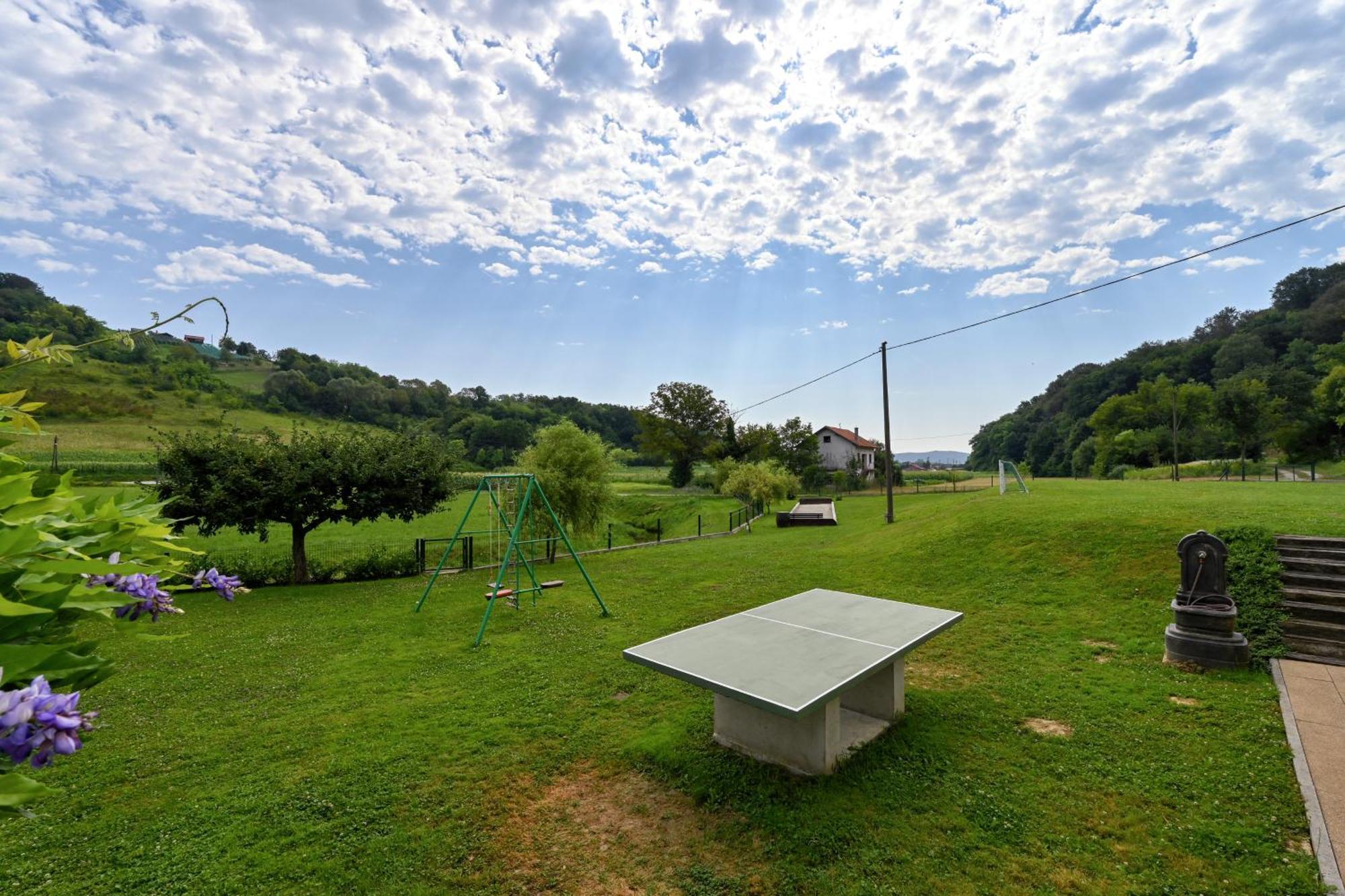 Ruralna Kuca 'Villa Zagorka' Za Odmor Sa Bazenom I Bocalistem Donja Pacetina Dış mekan fotoğraf